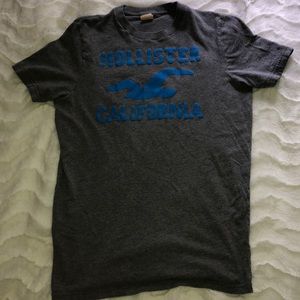 hollister t-shirt